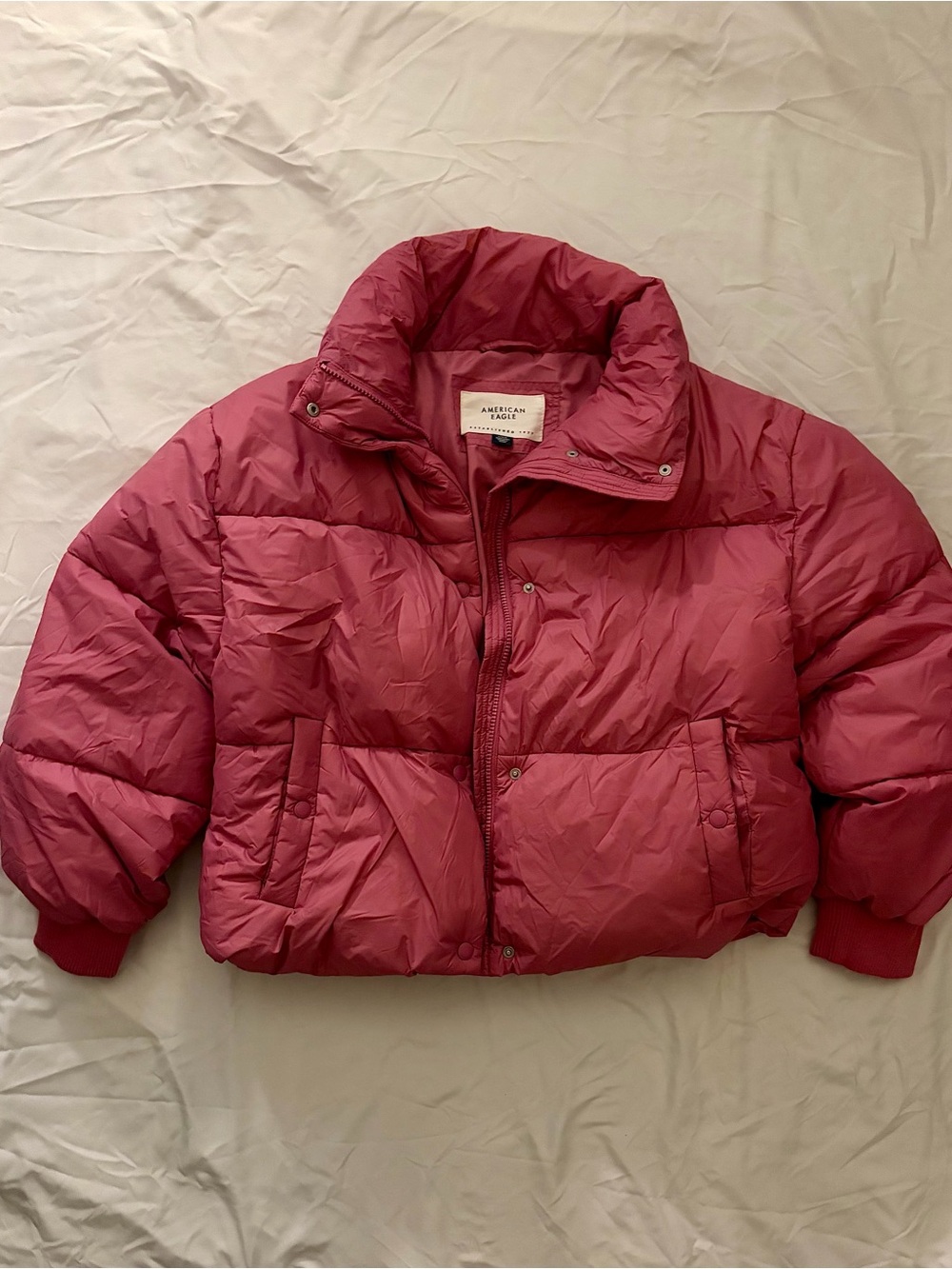 American Eagle Outfitters Quilted Puffer Jacket in Deep Rose